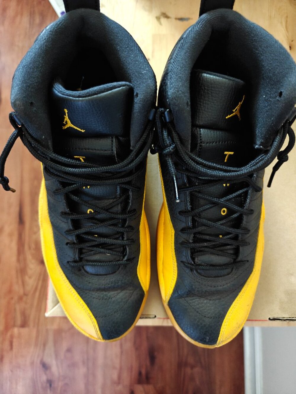 Air Jordan 12 Retro "University Gold" sneakers